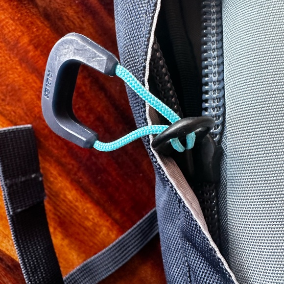 REI Workload Max commuting/school backpack - Picture 9 of 10